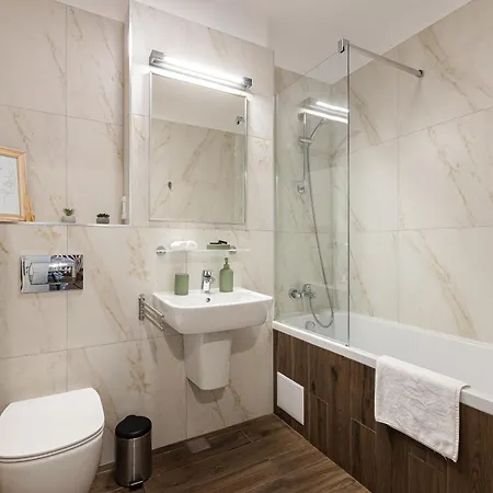 Apartment With Private Parking And Balcony *