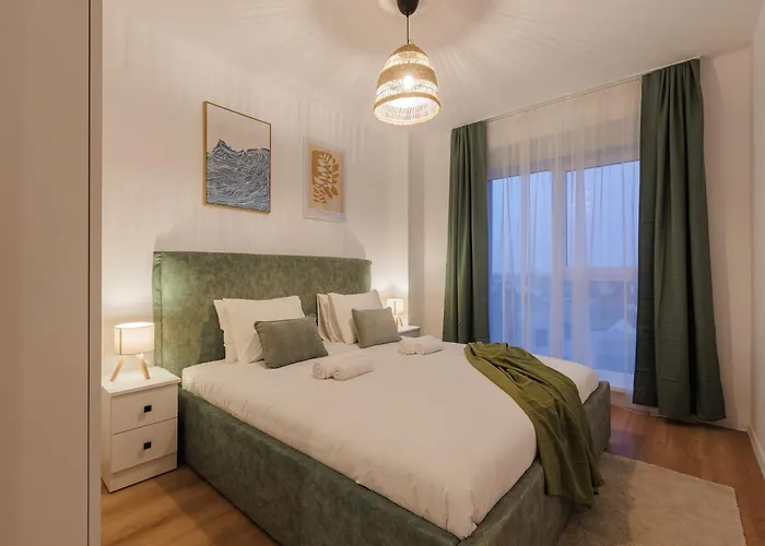 Апартаменты With Private Parking And Balcony *