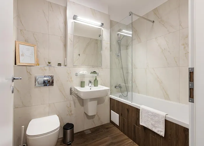 公寓 With Private Parking And Balcony *