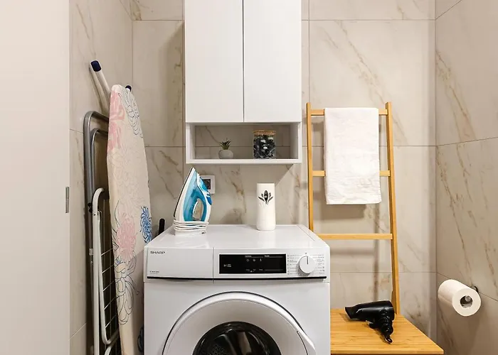 With Private Parking And Balcony *