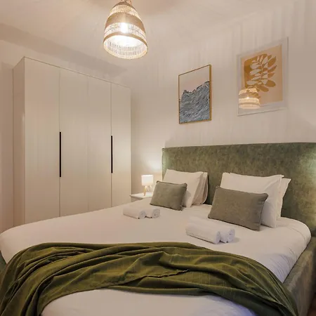 With Private Parking And Balcony * Timişoara
