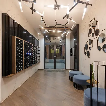 With Private Parking And Balcony شقة تيميشورا