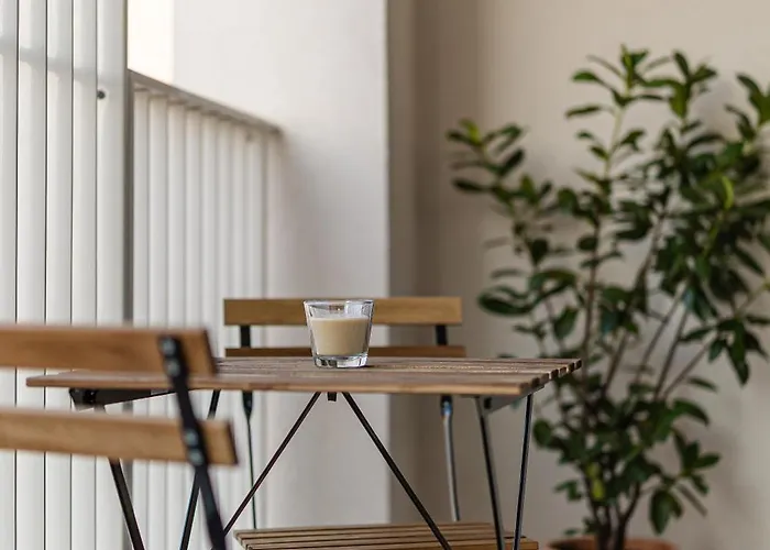 With Private Parking And Balcony * تيميشورا